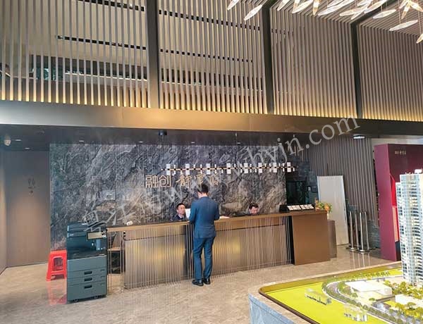 融創(chuàng)靜雲(yún)府不銹鋼臺(tái)面包板